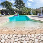 Вилла Dolores , With A Spectacular Swimming Pool With Hydromassage And A Big Garden For The Children - Iun S3325
