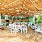 Dolores , With A Spectacular Swimming Pool With Hydromassage And A Big Garden For The Children - Iun S3325