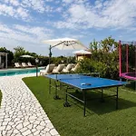 Dolores , With A Spectacular Swimming Pool With Hydromassage And A Big Garden For The Children - Iun S3325