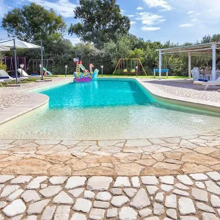 Villa Dolores , With A Spectacular Swimming Pool With Hydromassage And A Big Garden For The Children - Iun S3325