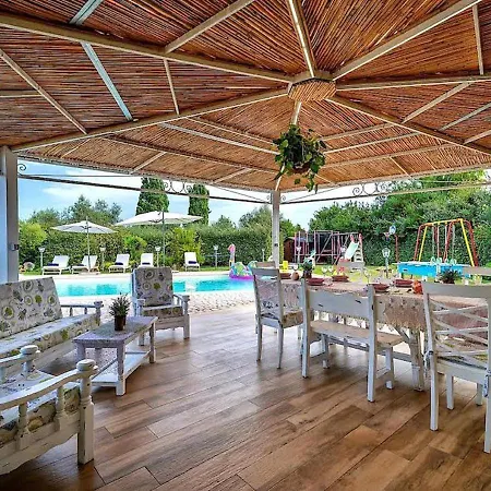 Dolores , With A Spectacular Swimming Pool With Hydromassage And A Big Garden For The Children - Iun S3325 Villa