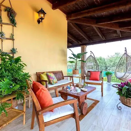Dolores: Family-friendly Oasis With Hydromassage Pool Villa *