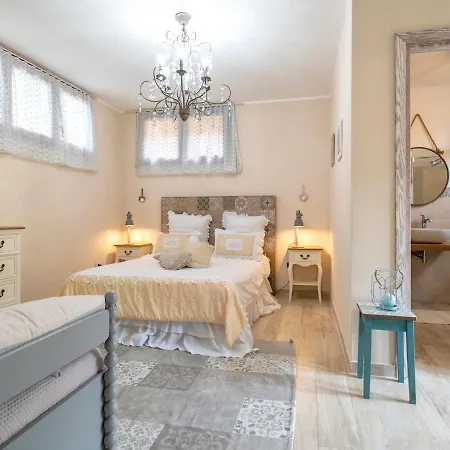 Dolores: Family-friendly Oasis With Hydromassage Pool Alghero