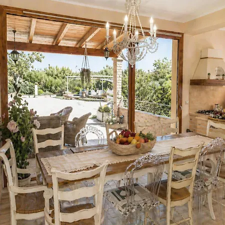 Dolores , With A Spectacular Swimming Pool With Hydromassage And A Big Garden For The Children - Iun S3325