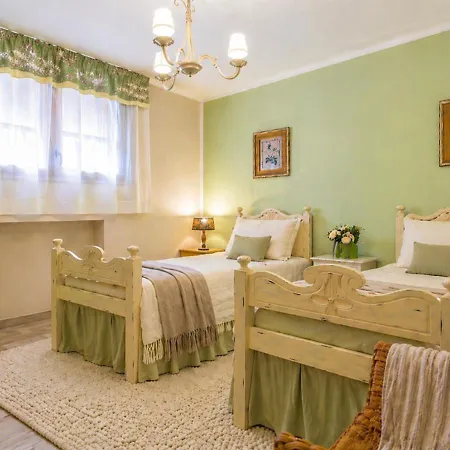 Dolores , With A Spectacular Swimming Pool With Hydromassage And A Big Garden For The Children - Iun S3325 * Alghero