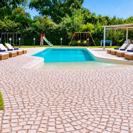 Dolores , With A Spectacular Swimming Pool With Hydromassage And A Big Garden For The Children - Iun S3325 *