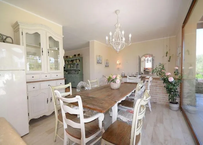 Willa Dolores , With A Spectacular Swimming Pool With Hydromassage And A Big Garden For The Children - Iun S3325 *