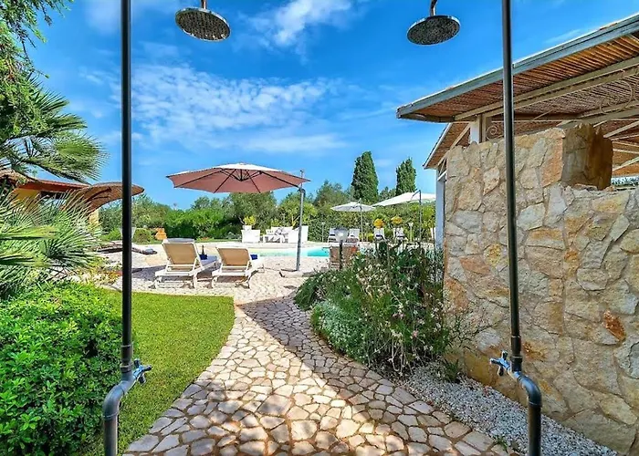 Dolores , With A Spectacular Swimming Pool With Hydromassage And A Big Garden For The Children - Iun S3325 Villa