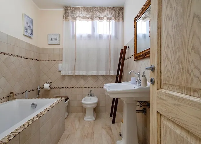 Dolores , With A Spectacular Swimming Pool With Hydromassage And A Big Garden For The Children - Iun S3325 Alghero