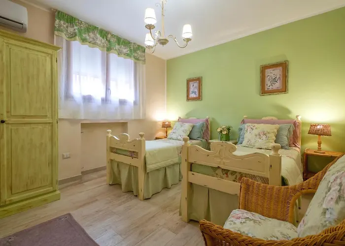 Dolores , With A Spectacular Swimming Pool With Hydromassage And A Big Garden For The Children - Iun S3325 Villa *